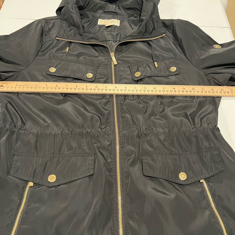 MICHAEL KORS Women's MK Trench
Coat with Hood Black Polyester Gold
Logo Size XL - Picture 8 of 11